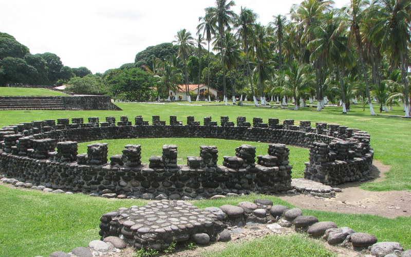 42 Chairs of Cepoala