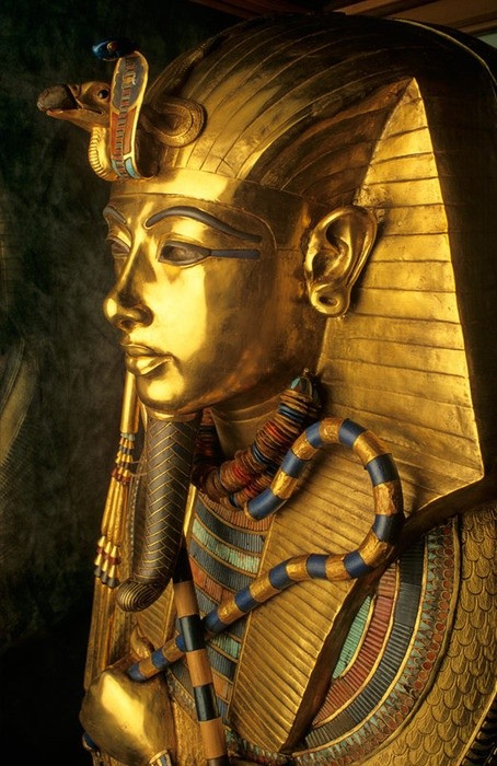 forehead of Tutankhamen