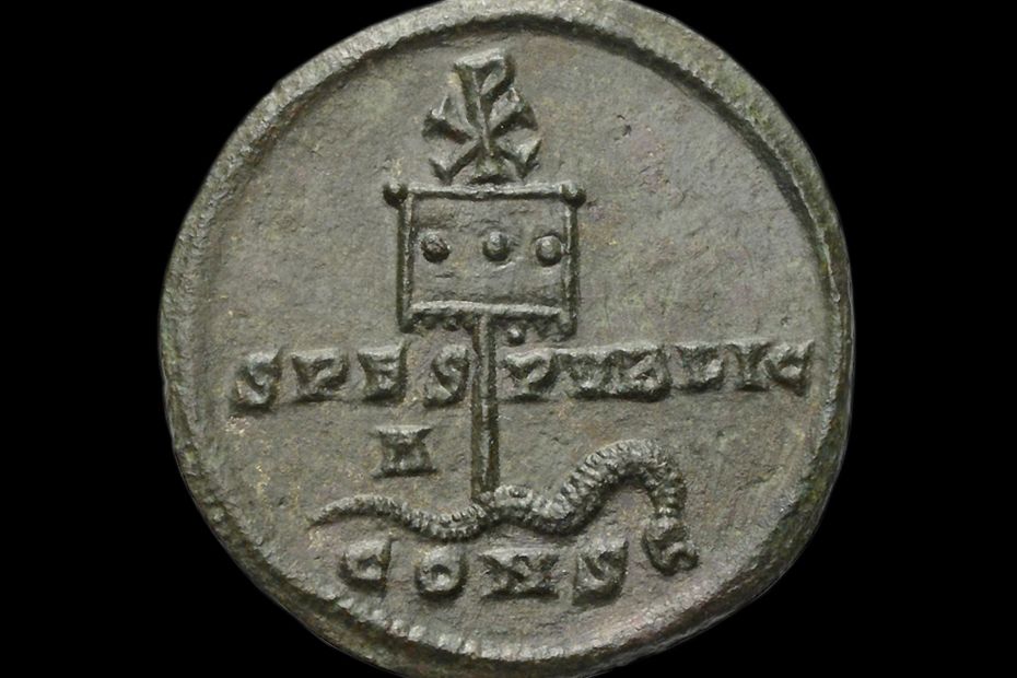 Roman coin with labarum